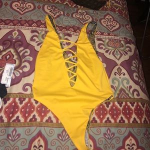 INDAH REVERSIBLE ONE PIECE SWIMSUIT, size xs